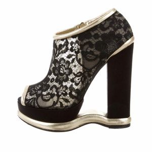 Dolce & Gabbana unique Lace platform